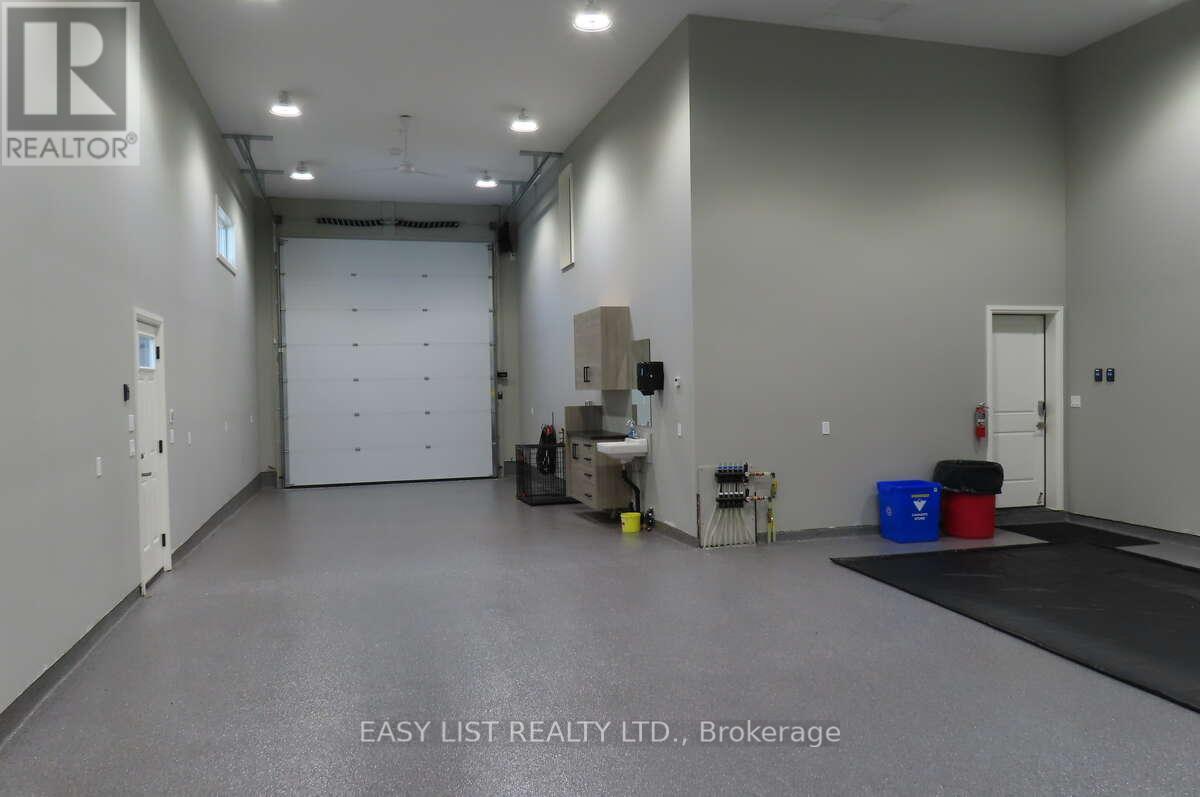 1248 Colborne Road, Sarnia, Ontario  N7V 3L4 - Photo 39 - X12445823