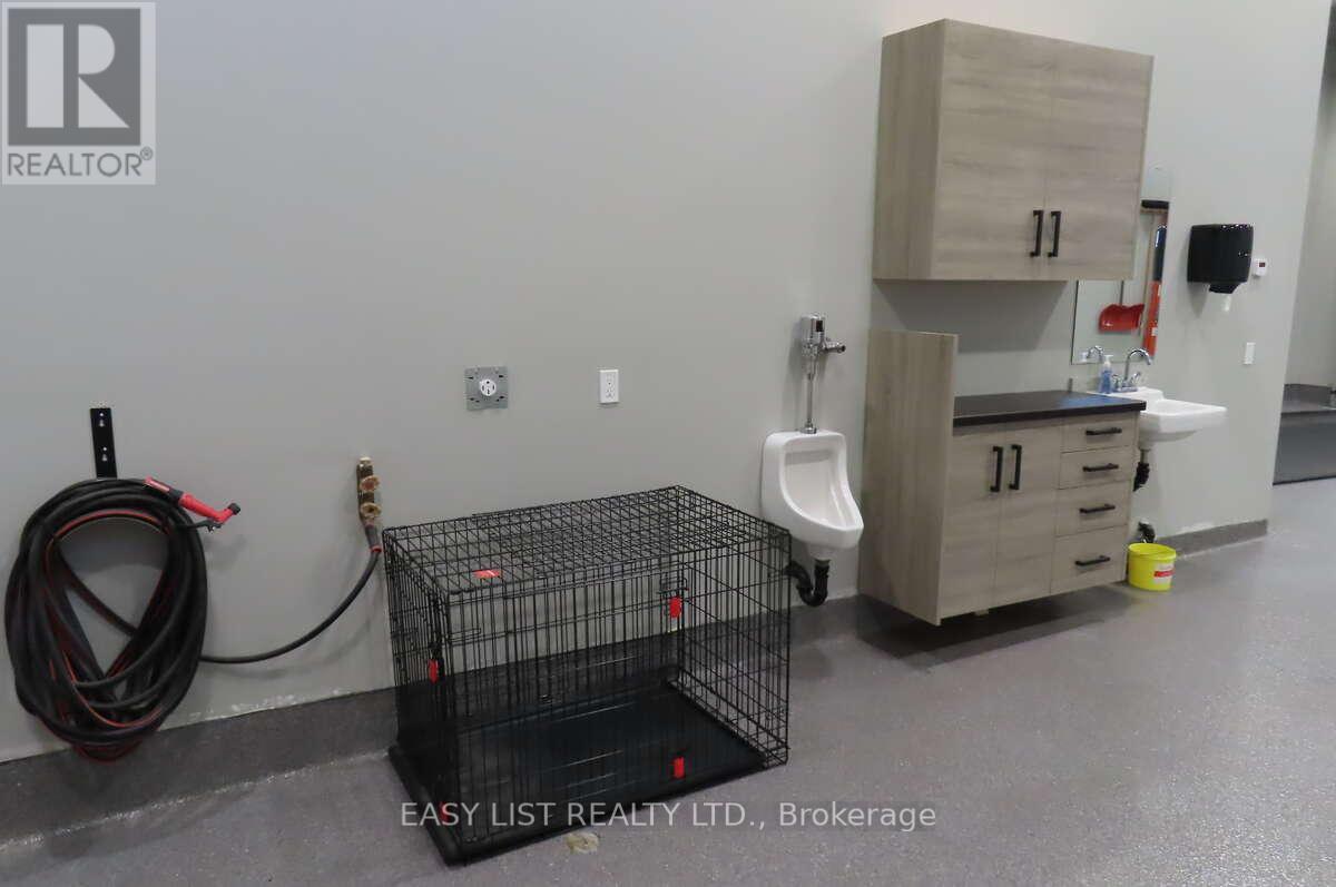 1248 Colborne Road, Sarnia, Ontario  N7V 3L4 - Photo 41 - X12445823