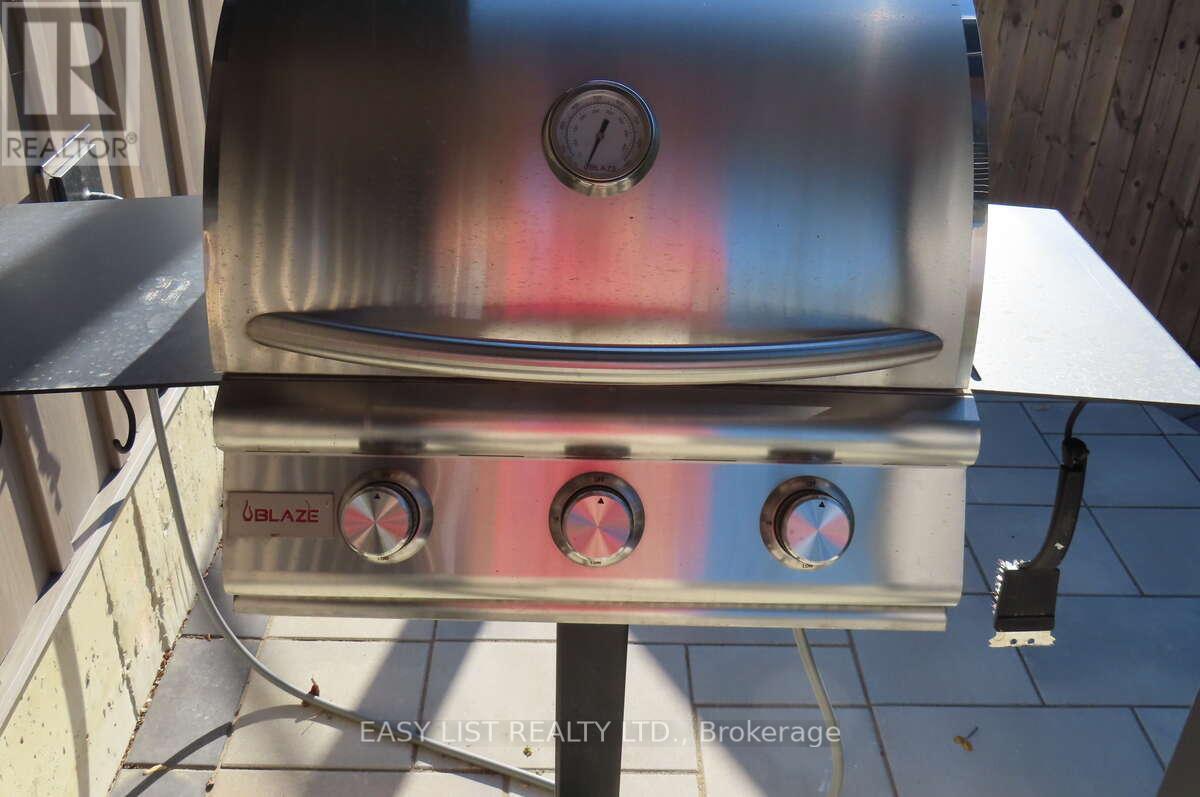 1248 Colborne Road, Sarnia, Ontario  N7V 3L4 - Photo 6 - X12445823