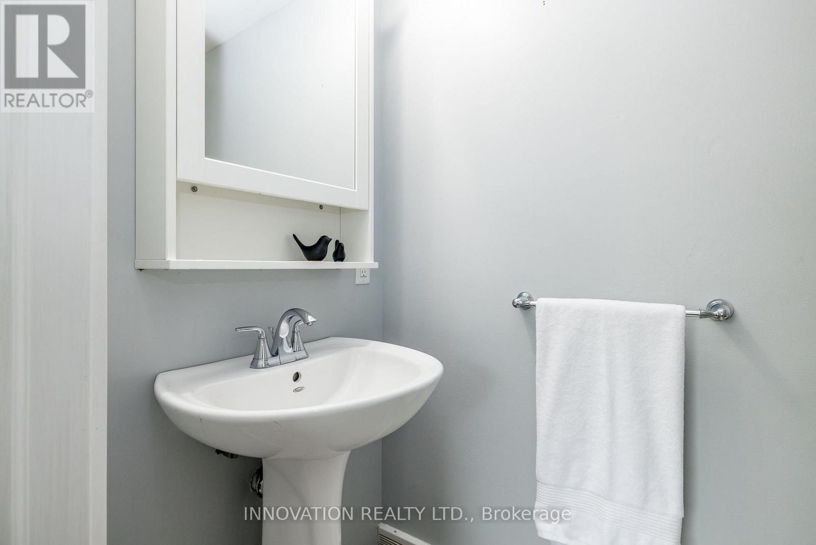 274 Woodfield Drive, Ottawa, Ontario  K2G 3W9 - Photo 11 - X12355947
