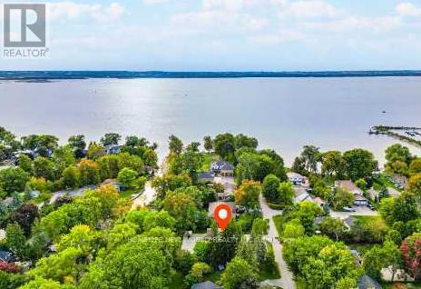 215 WILLOW DRIVE, Georgina, Ontario