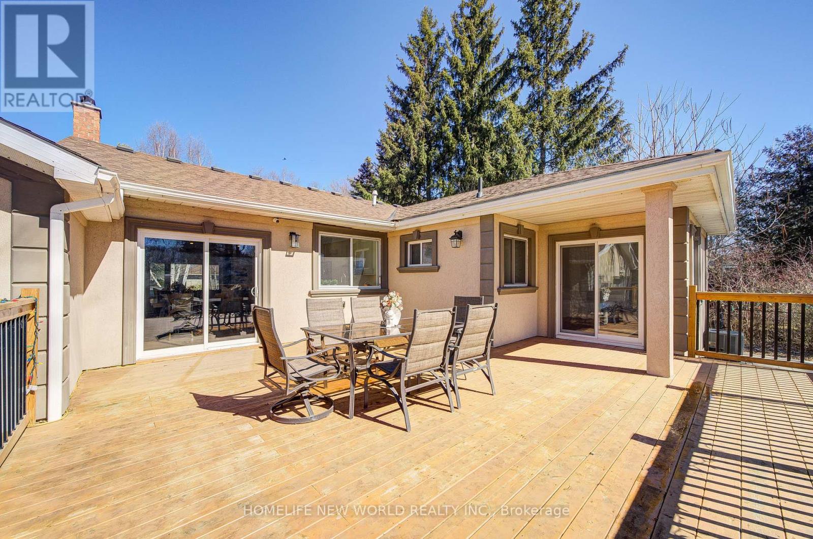 215 Willow Drive, Georgina, Ontario  L4P 2R9 - Photo 40 - N12422532