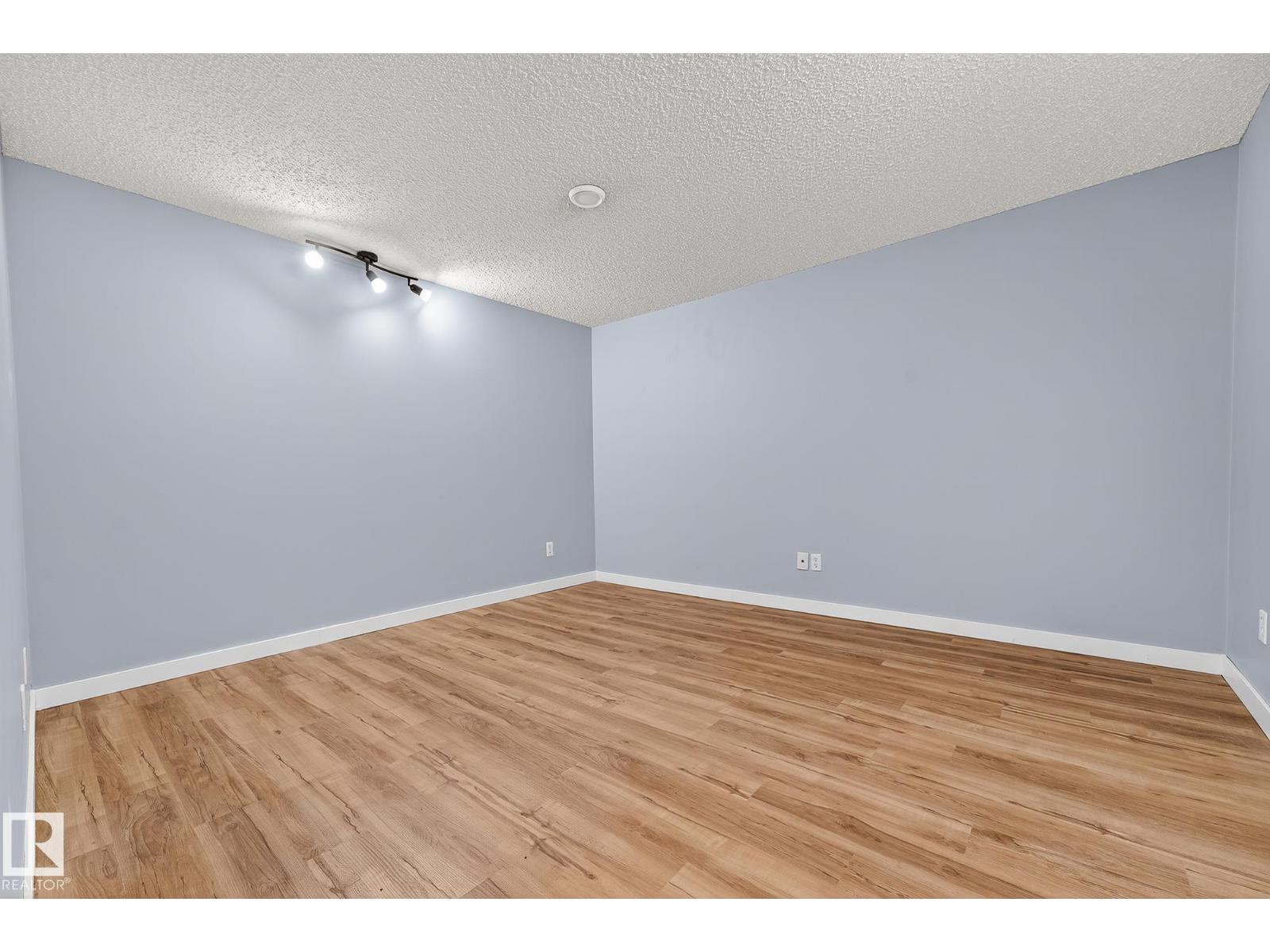 4312 117 St Nw, Edmonton, Alberta  T6J 1T8 - Photo 29 - E4460949