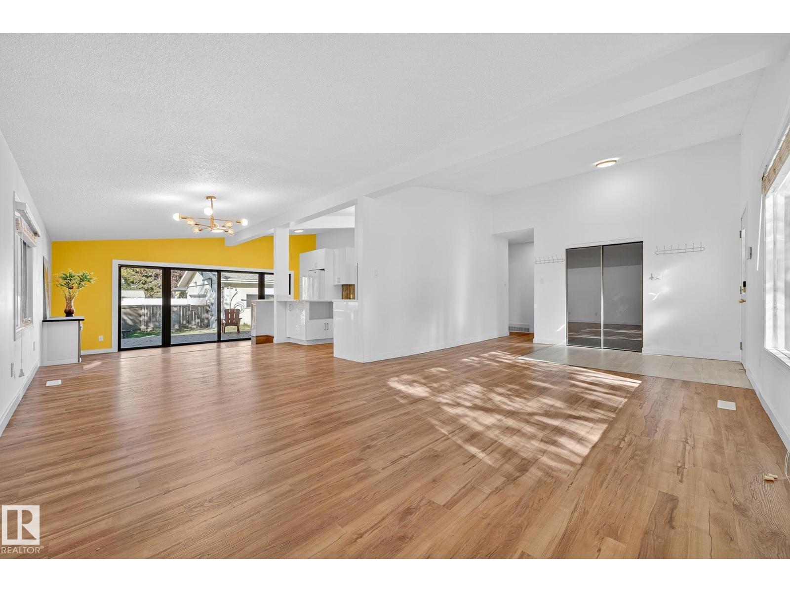 4312 117 St Nw, Edmonton, Alberta  T6J 1T8 - Photo 3 - E4460949