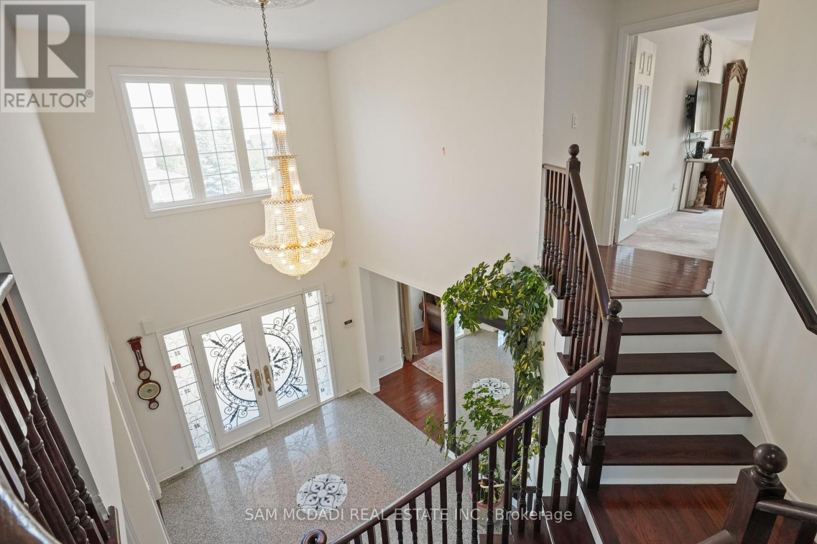 5499 Doctor Peddle Crescent, Mississauga, Ontario  L5M 0K7 - Photo 21 - W12280443