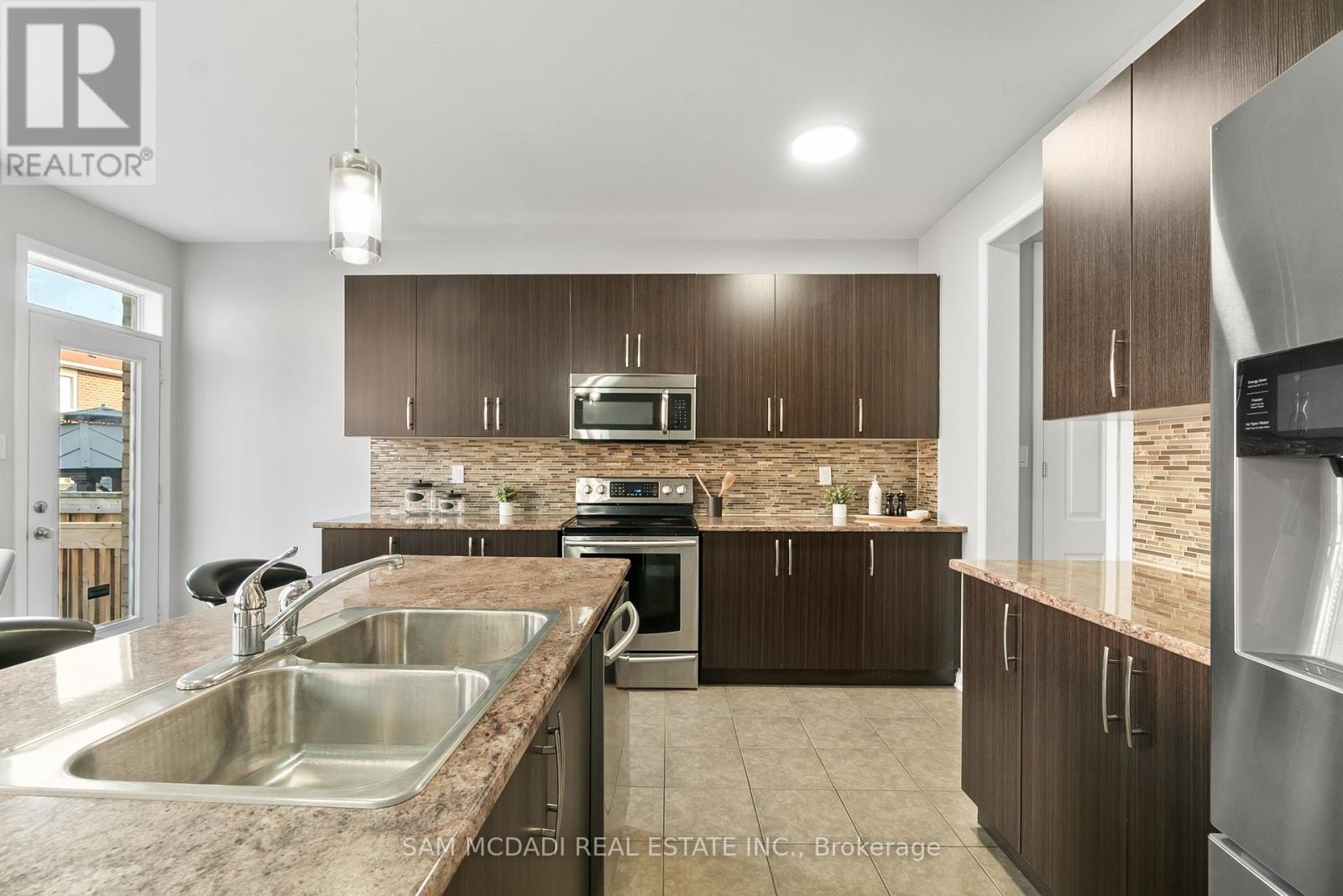 73 Miracle Trail, Brampton, Ontario  L7A 0Y8 - Photo 17 - W12308641