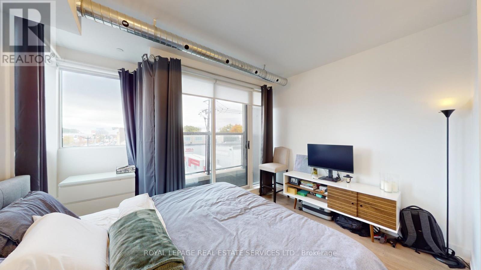 3258 Dundas Street W, Toronto, Ontario  M6P 2A3 - Photo 24 - W12445387