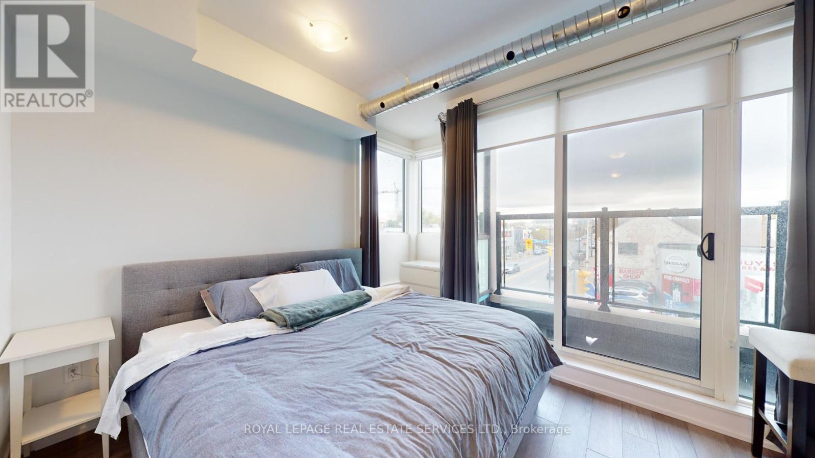 3258 Dundas Street W, Toronto, Ontario  M6P 2A3 - Photo 22 - W12445387