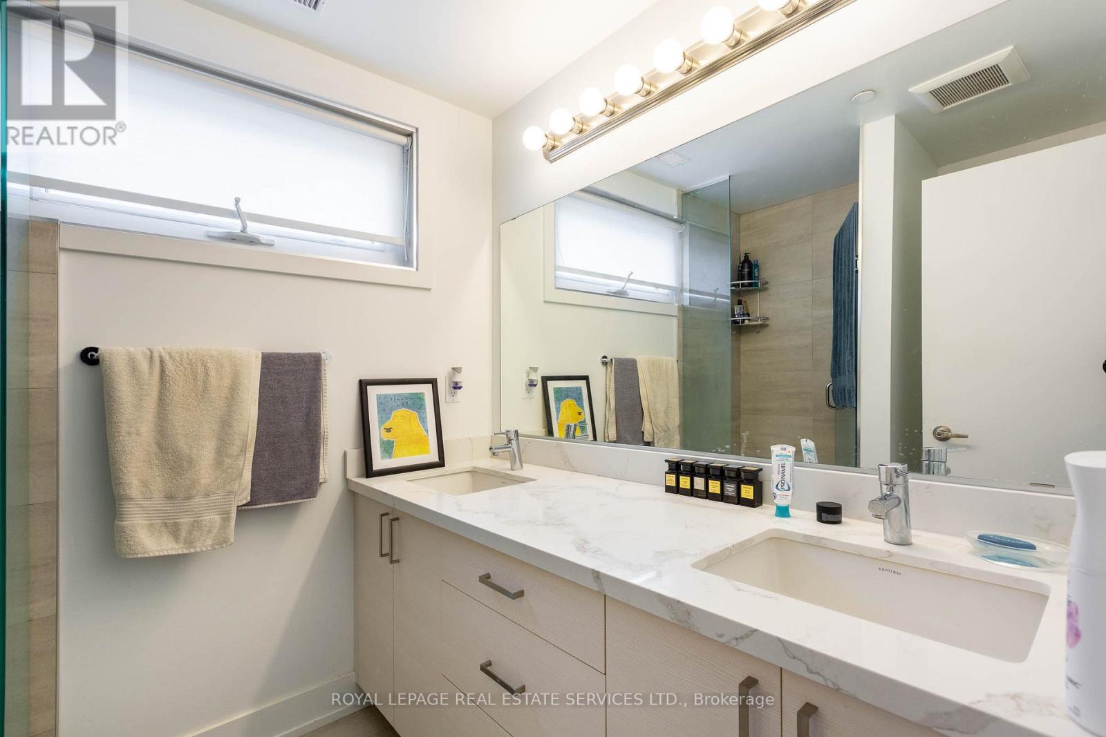 3258 Dundas Street W, Toronto, Ontario  M6P 2A3 - Photo 26 - W12445387