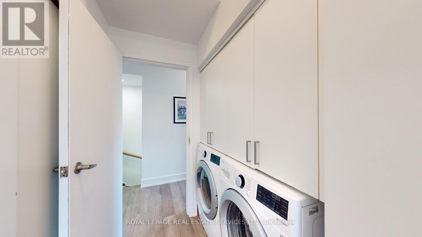 3258 Dundas Street W, Toronto, Ontario  M6P 2A3 - Photo 28 - W12445387