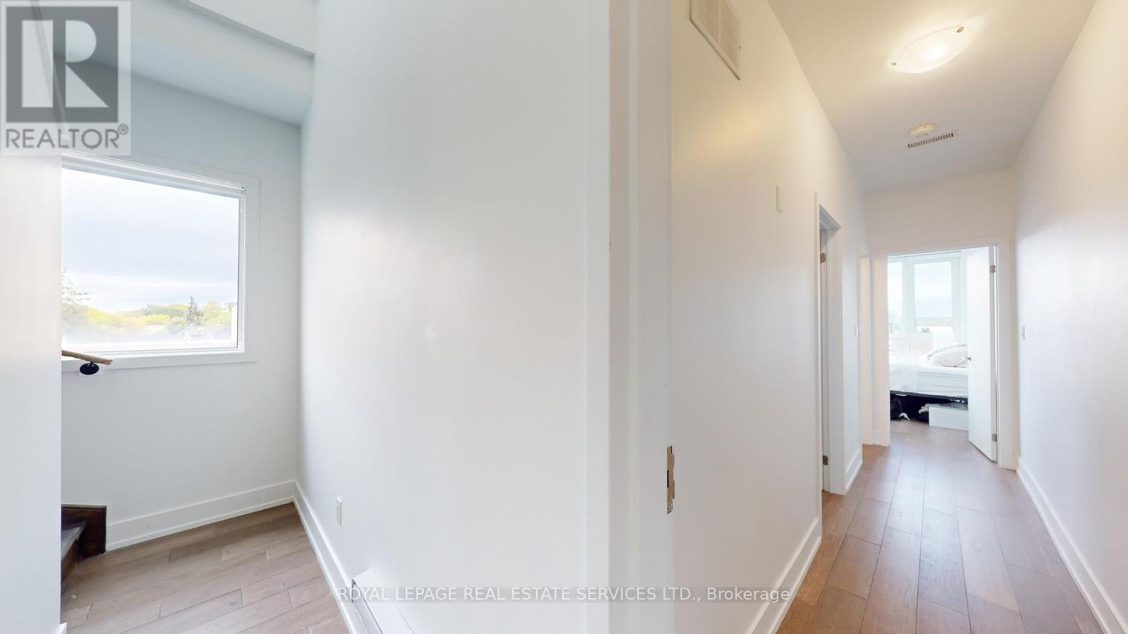 3258 Dundas Street W, Toronto, Ontario  M6P 2A3 - Photo 30 - W12445387