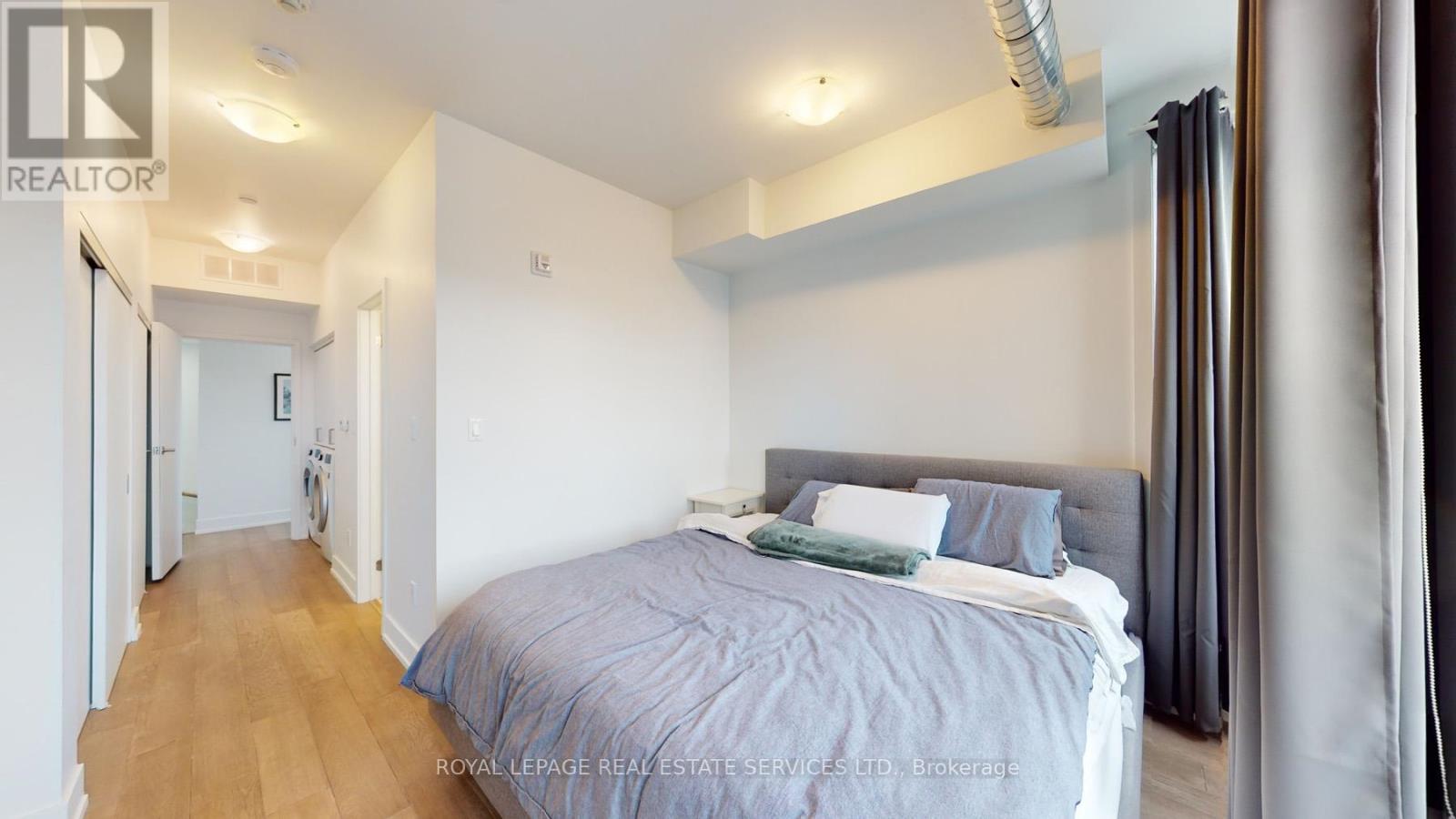 3258 Dundas Street W, Toronto, Ontario  M6P 2A3 - Photo 23 - W12445387
