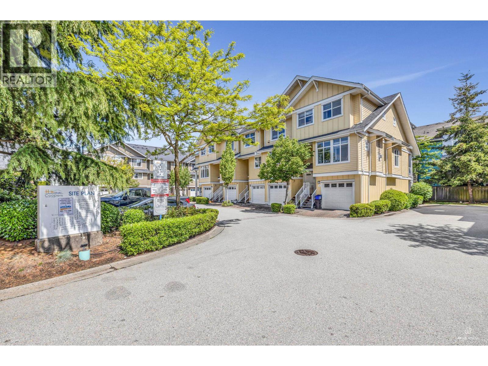 8 935 Ewen Avenue, New Westminster, British Columbia  V3M 0A1 - Photo 2 - R3054458
