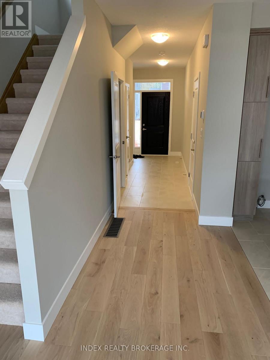 677 Chelton Road, London South, Ontario  N6M 0J1 - Photo 15 - X12445341