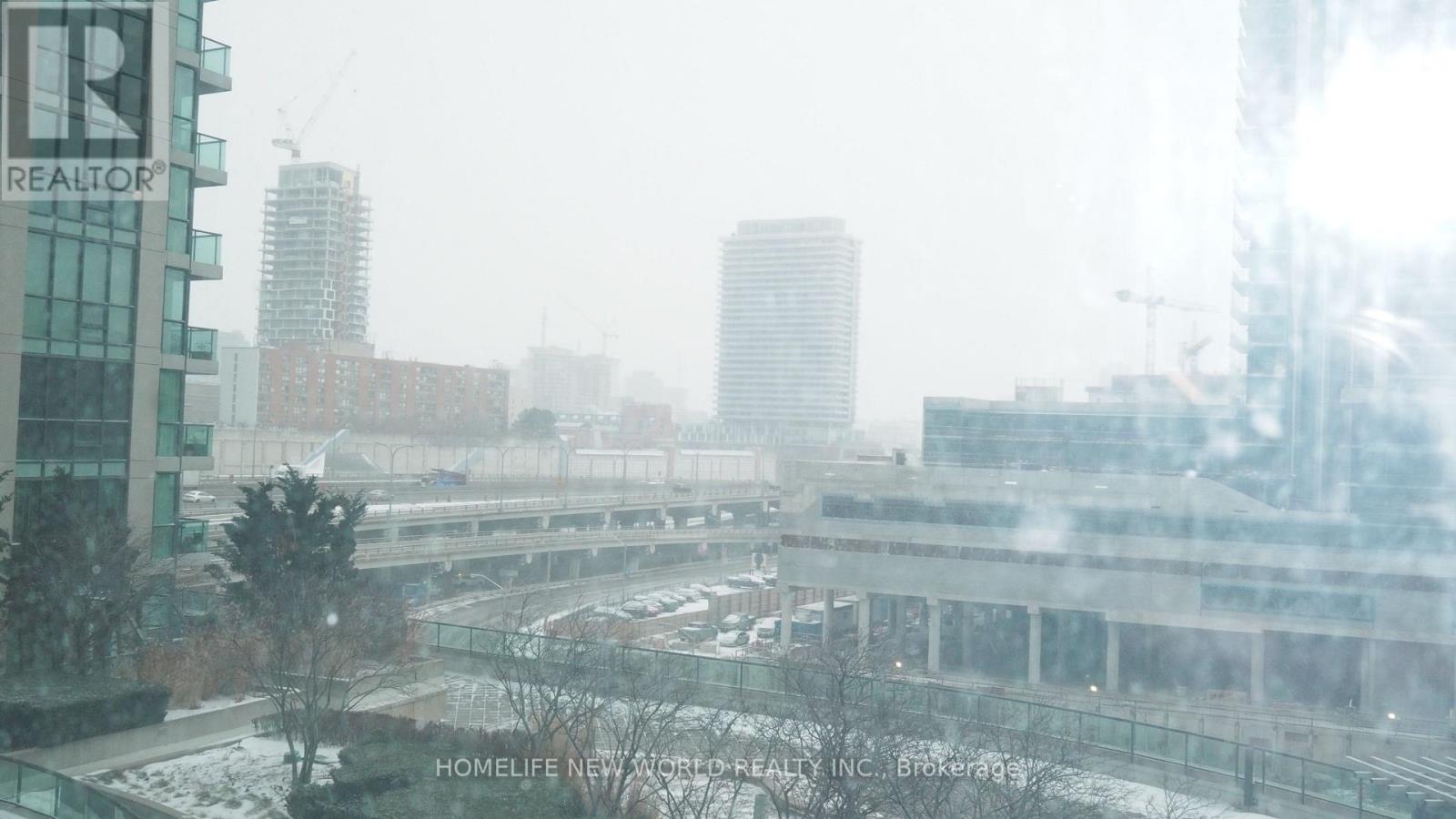 703 - 12 Yonge Street W, Toronto, Ontario  M5E 1Z9 - Photo 15 - C12445835