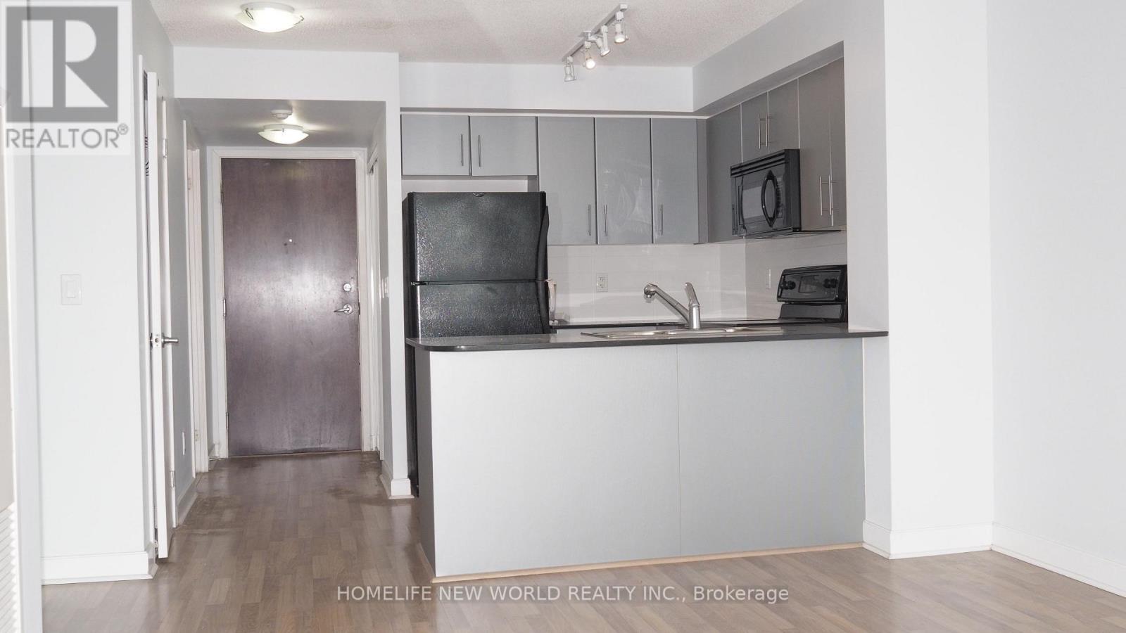 703 - 12 Yonge Street W, Toronto, Ontario  M5E 1Z9 - Photo 7 - C12445835