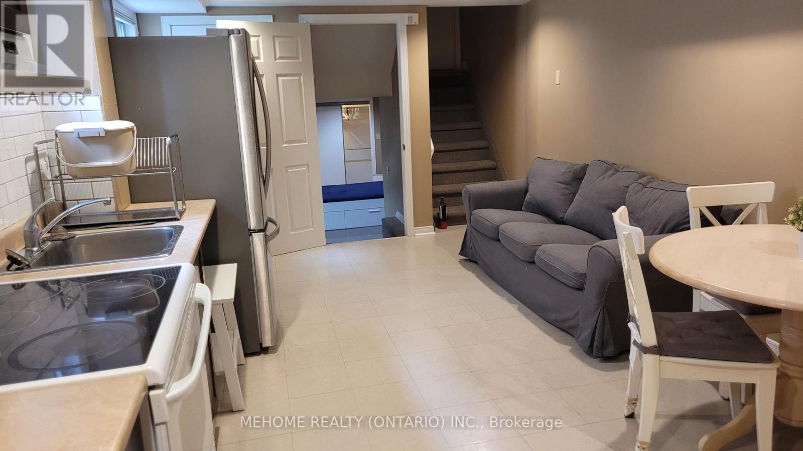 Lower Unit - 121 Angus Drive, Toronto, Ontario  M2J 2W9 - Photo 4 - C12445856