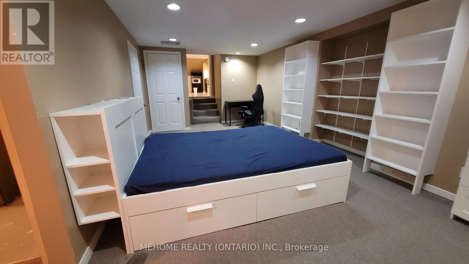 Lower Unit - 121 Angus Drive, Toronto, Ontario  M2J 2W9 - Photo 5 - C12445856