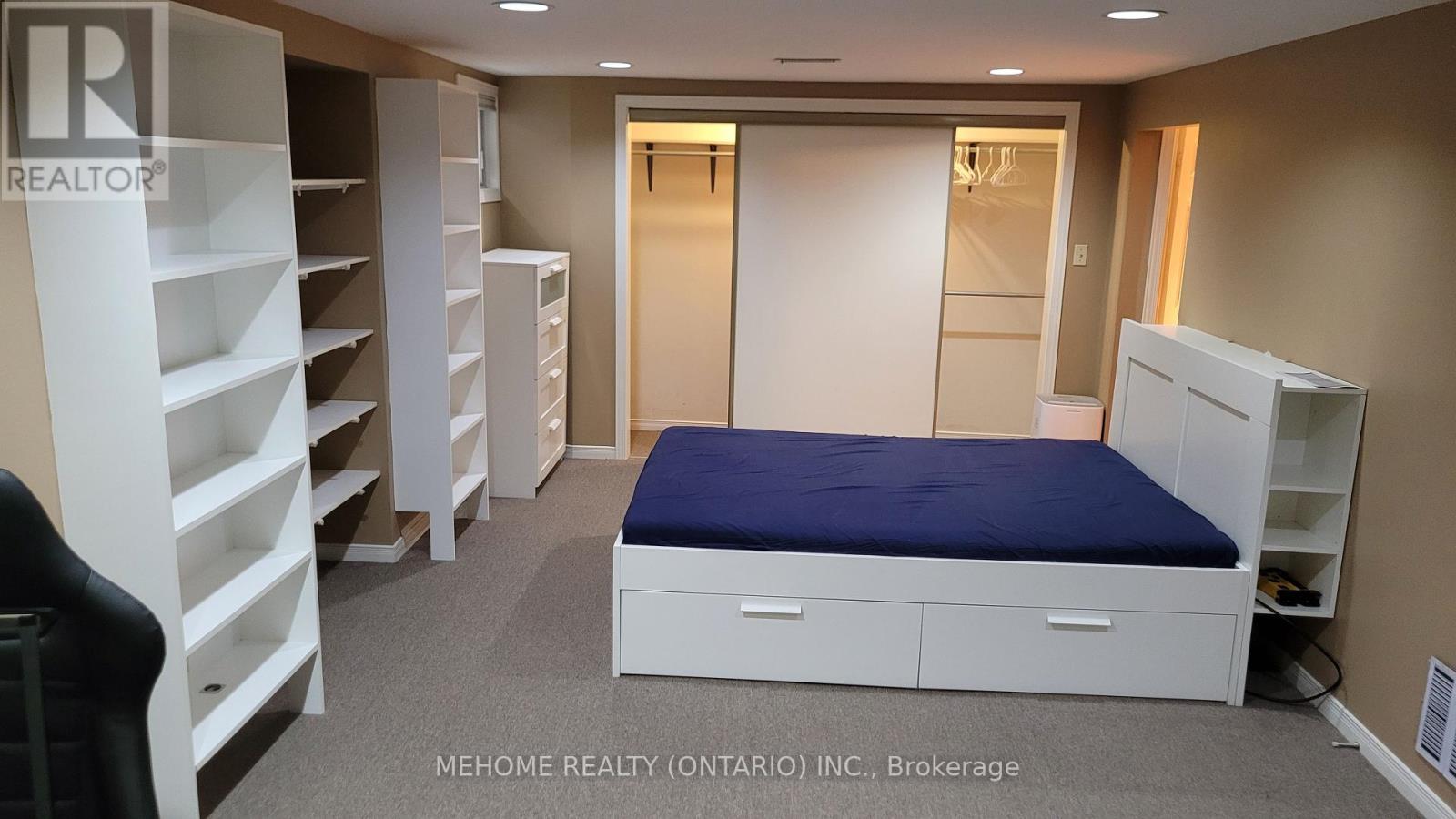 Lower Unit - 121 Angus Drive, Toronto, Ontario  M2J 2W9 - Photo 6 - C12445856