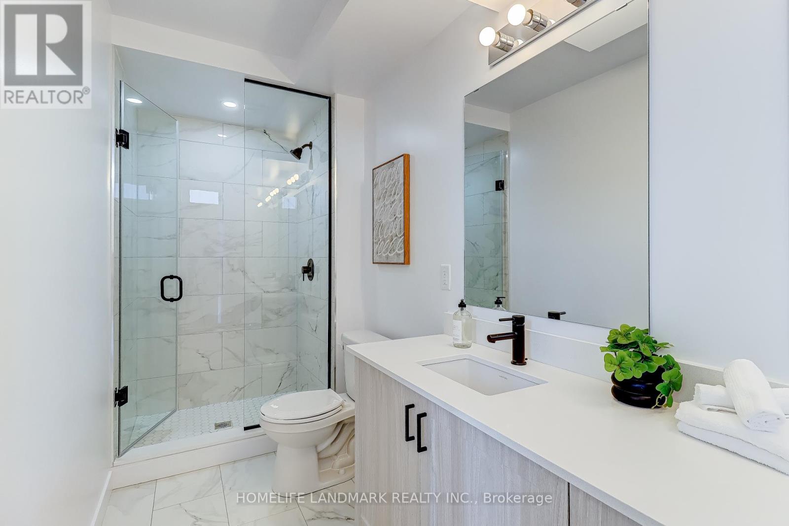 31 Bancroft Lane, Richmond Hill, Ontario  L4E 1M1 - Photo 17 - N12444691