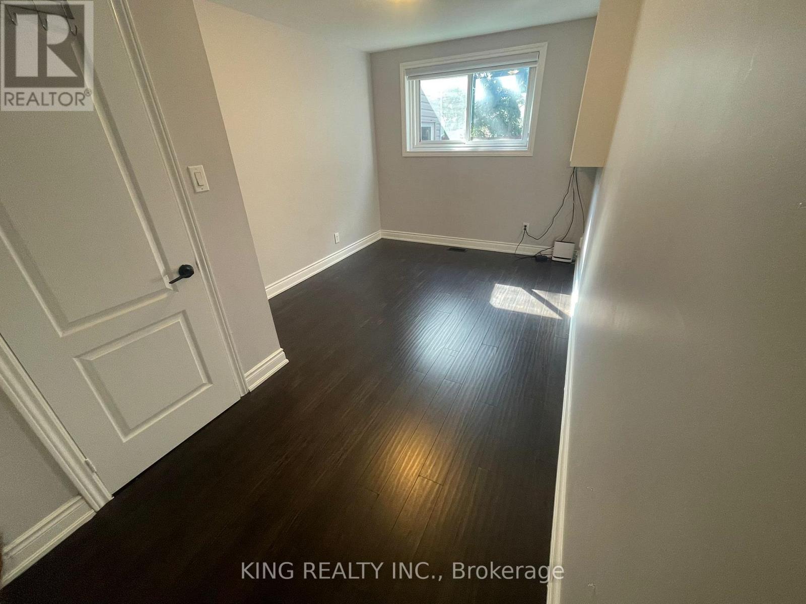 87 Aloma Crescent, Brampton, Ontario  L6T 2N8 - Photo 15 - W12445404