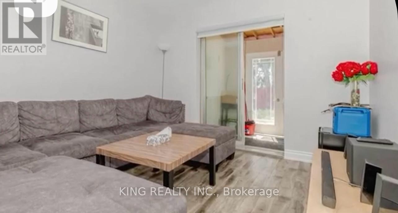 87 Aloma Crescent, Brampton, Ontario  L6T 2N8 - Photo 25 - W12445404