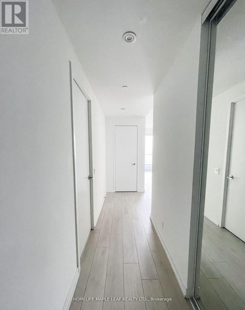 2215 - 950 Portage Parkway, Vaughan, Ontario  L4K 0J7 - Photo 8 - N12445834
