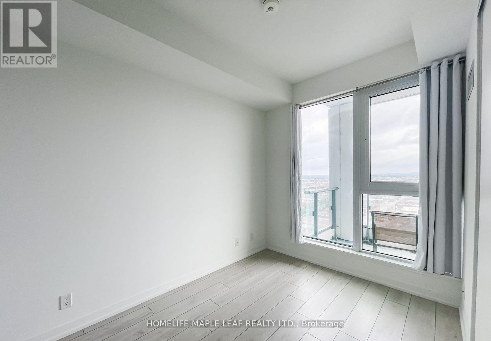 2215 - 950 Portage Parkway, Vaughan, Ontario  L4K 0J7 - Photo 9 - N12445834