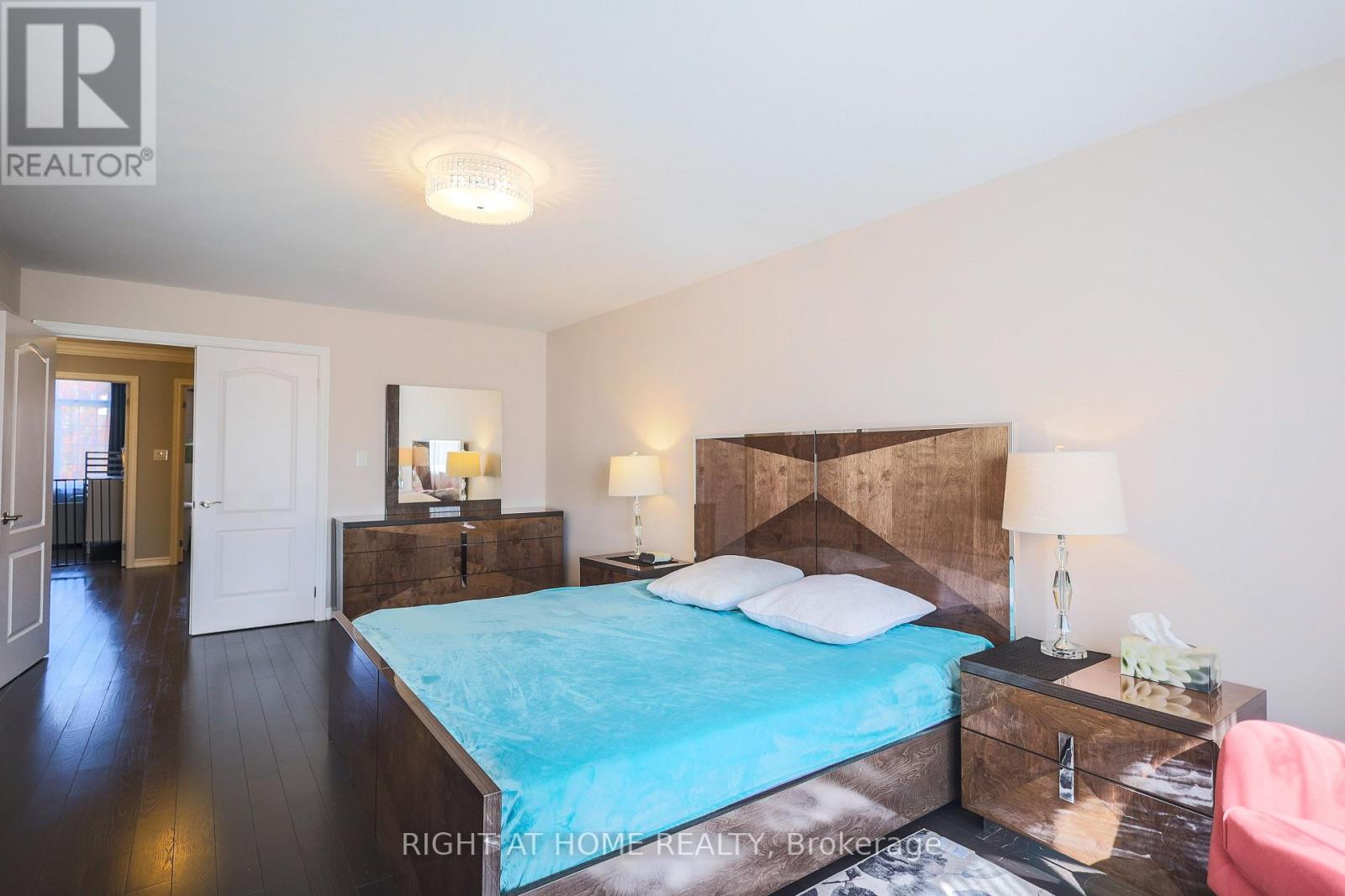 47 Millhouse Court, Vaughan (Patterson), Ontario  L6A 4J4 - Photo 29 - N12445853