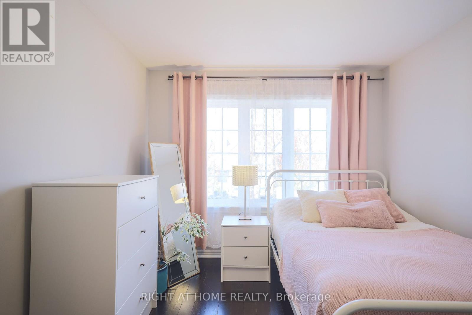 47 Millhouse Court, Vaughan (Patterson), Ontario  L6A 4J4 - Photo 37 - N12445853