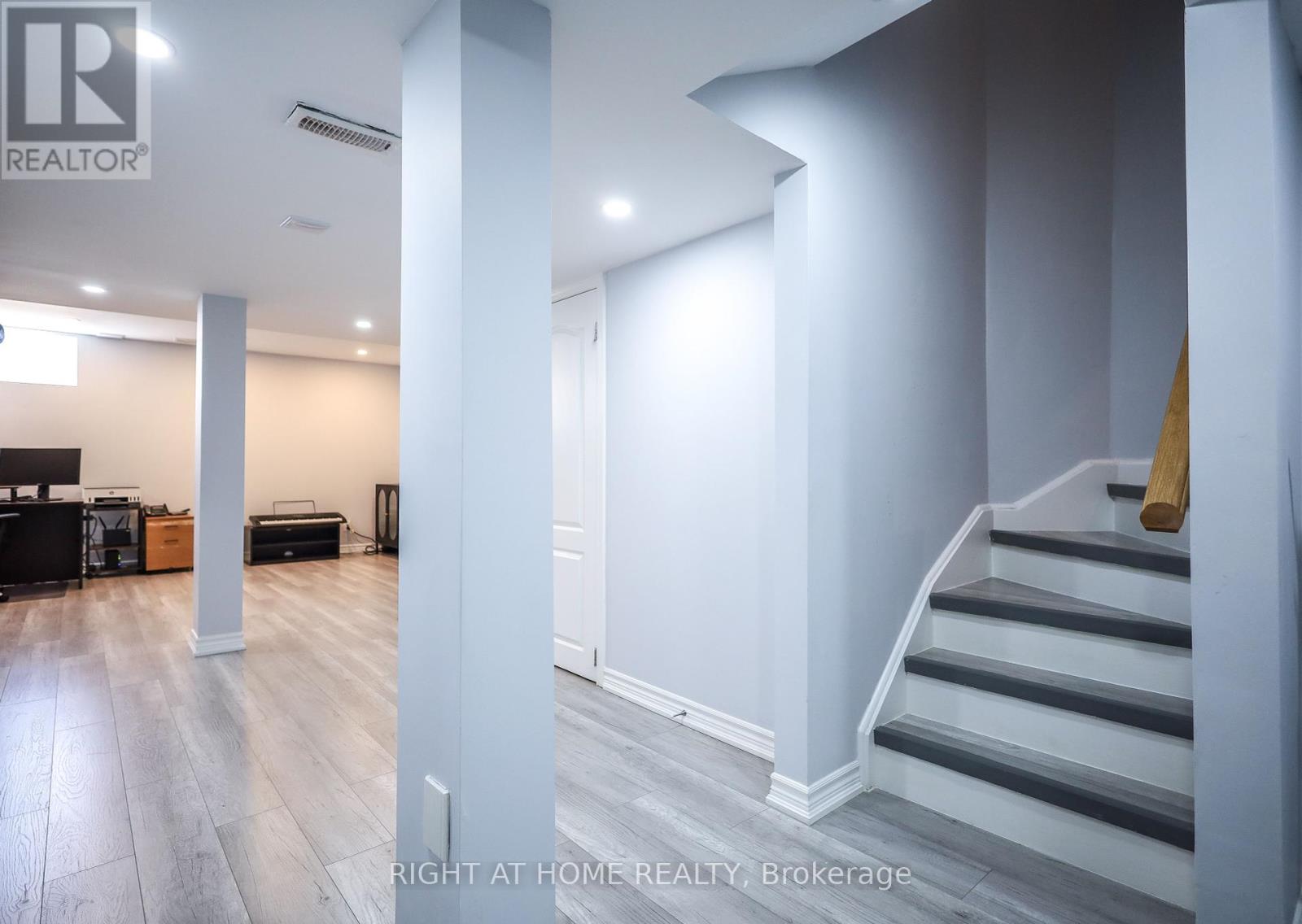 47 Millhouse Court, Vaughan (Patterson), Ontario  L6A 4J4 - Photo 43 - N12445853