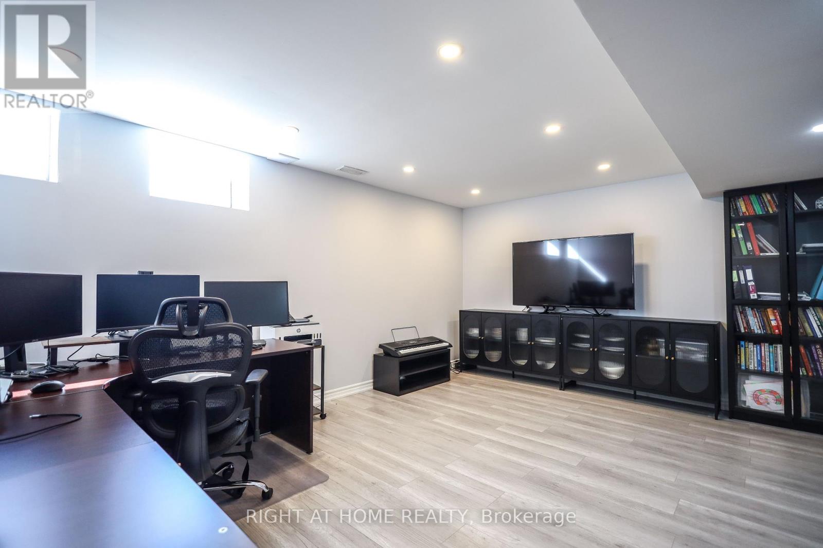 47 Millhouse Court, Vaughan (Patterson), Ontario  L6A 4J4 - Photo 46 - N12445853
