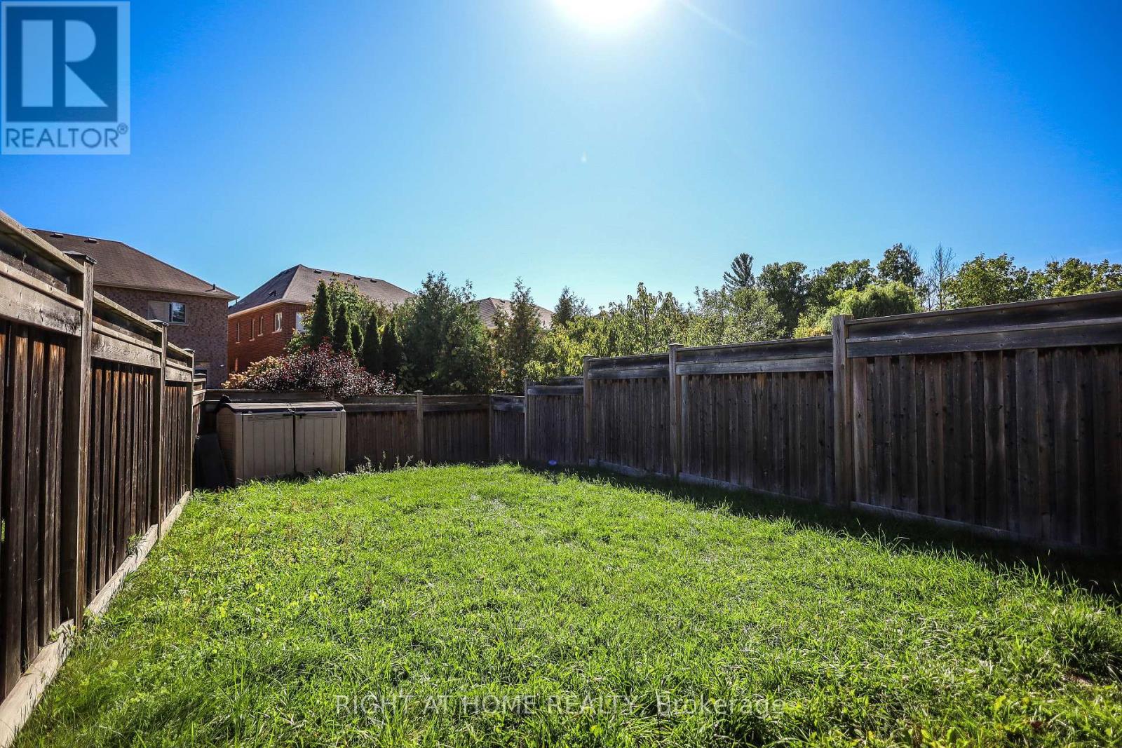 47 Millhouse Court, Vaughan (Patterson), Ontario  L6A 4J4 - Photo 6 - N12445853