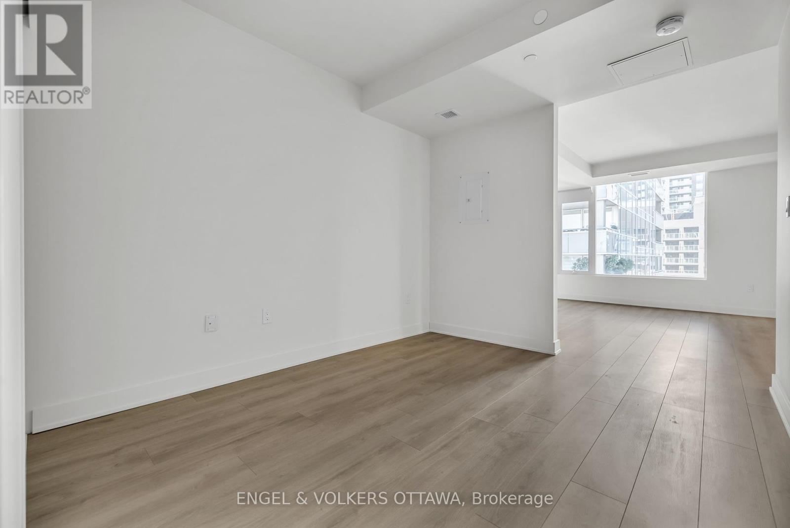 2314 - 199 Rideau Street, Ottawa, Ontario  K1N 0E9 - Photo 13 - X12445872