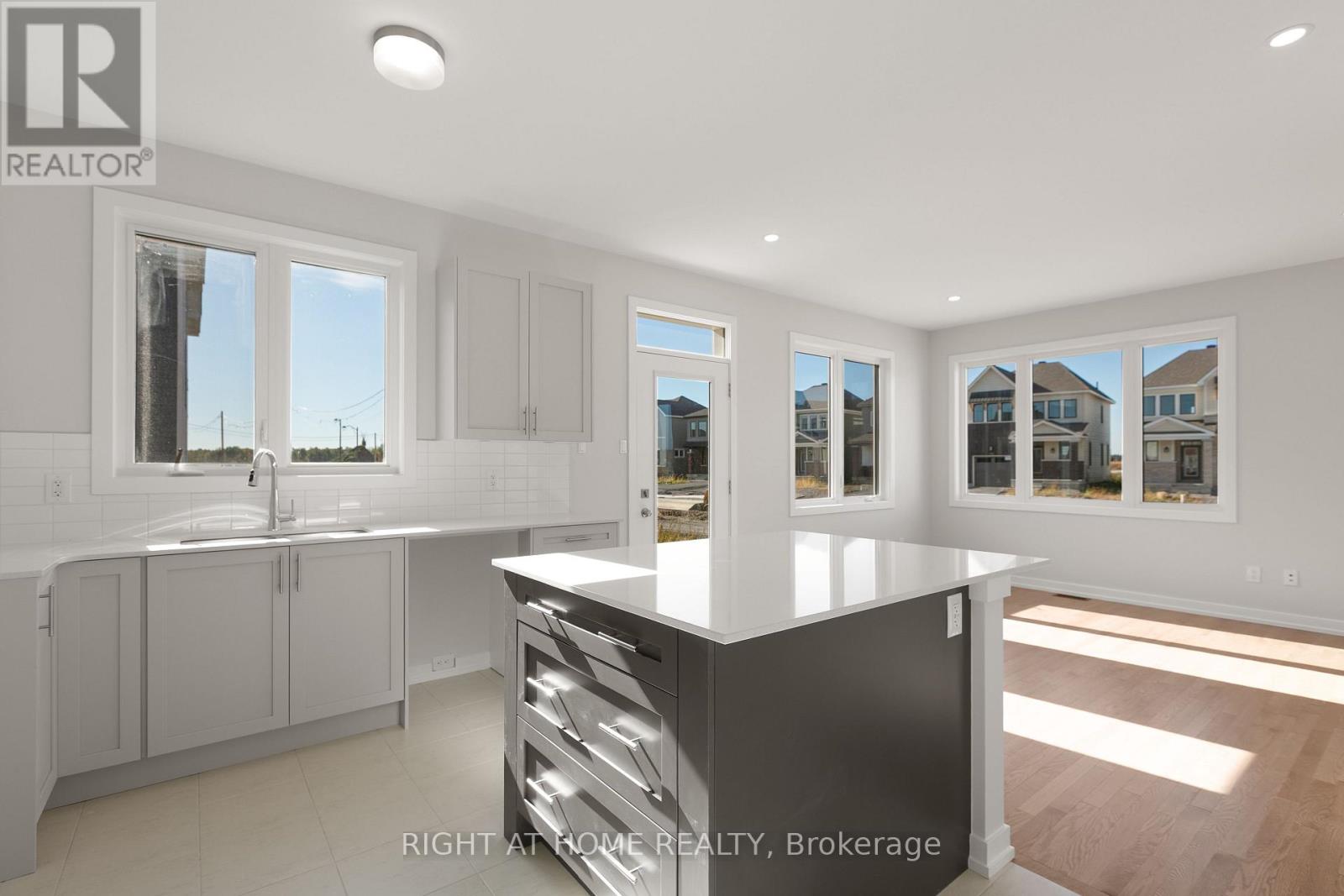 940 Seagrave Lane, Ottawa, Ontario  K0A 2Z0 - Photo 11 - X12445879