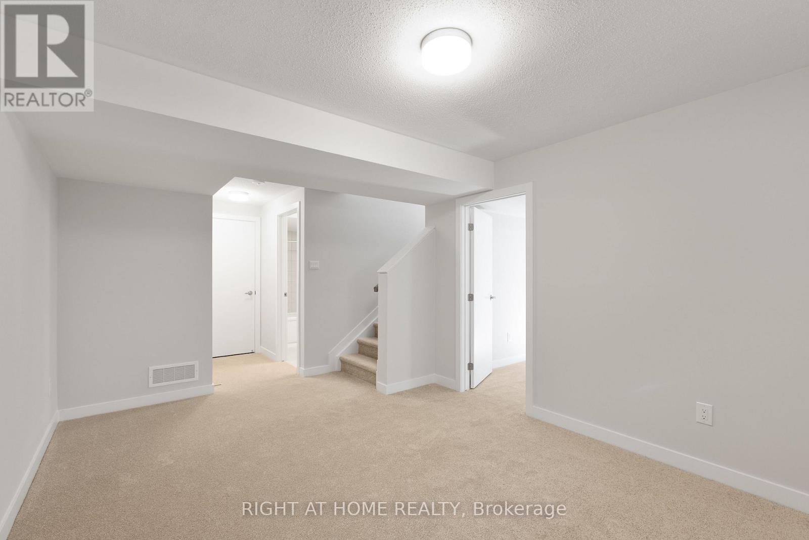 940 Seagrave Lane, Ottawa, Ontario  K0A 2Z0 - Photo 25 - X12445879
