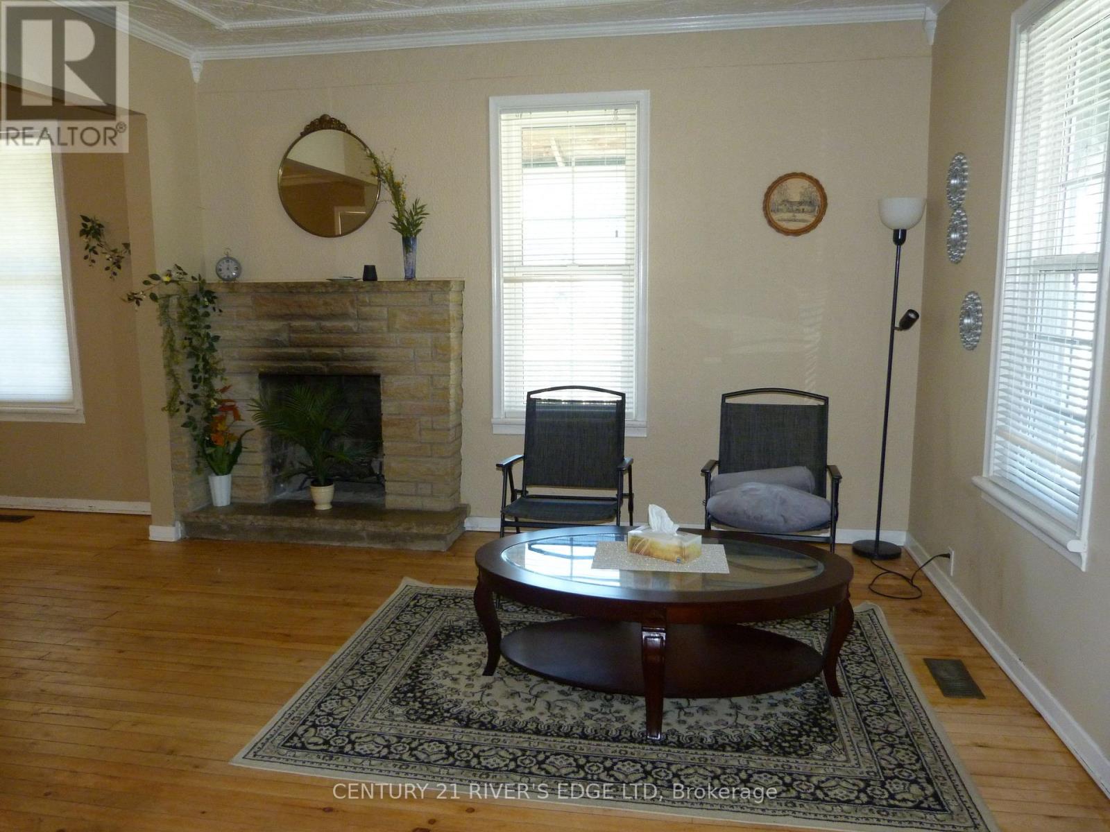 453 May Street, North Dundas, Ontario  K0C 2K0 - Photo 5 - X12445609