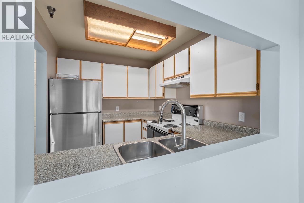 304 918 Roderick Avenue, Coquitlam, British Columbia  V3K 1R1 - Photo 7 - R3055448