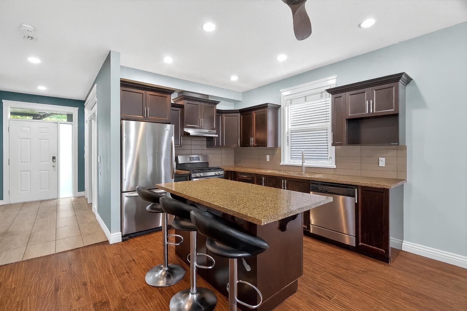 7316 192 Street, Surrey, British Columbia  V4N 5Y4 - Photo 3 - R3055012