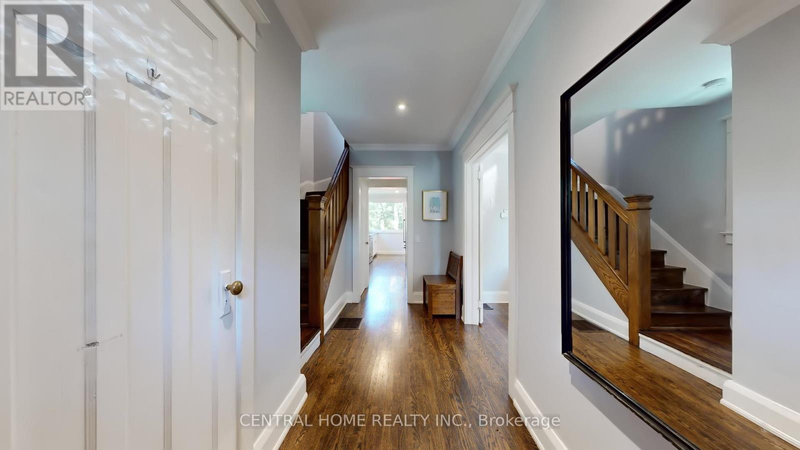 70 Pine Crescent N, Toronto, Ontario  M4E 1L4 - Photo 18 - E12444717
