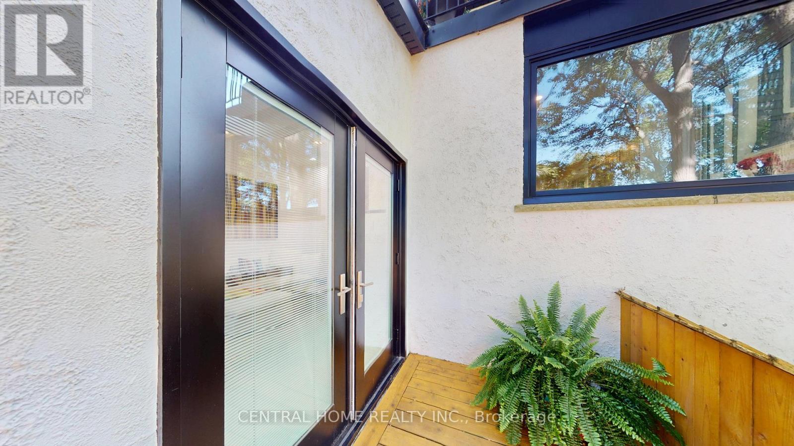 70 Pine Crescent N, Toronto, Ontario  M4E 1L4 - Photo 46 - E12444717