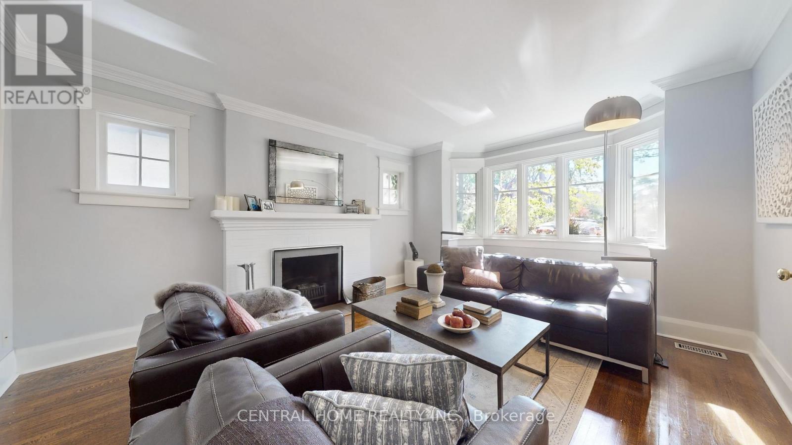 70 Pine Crescent N, Toronto, Ontario  M4E 1L4 - Photo 6 - E12444717
