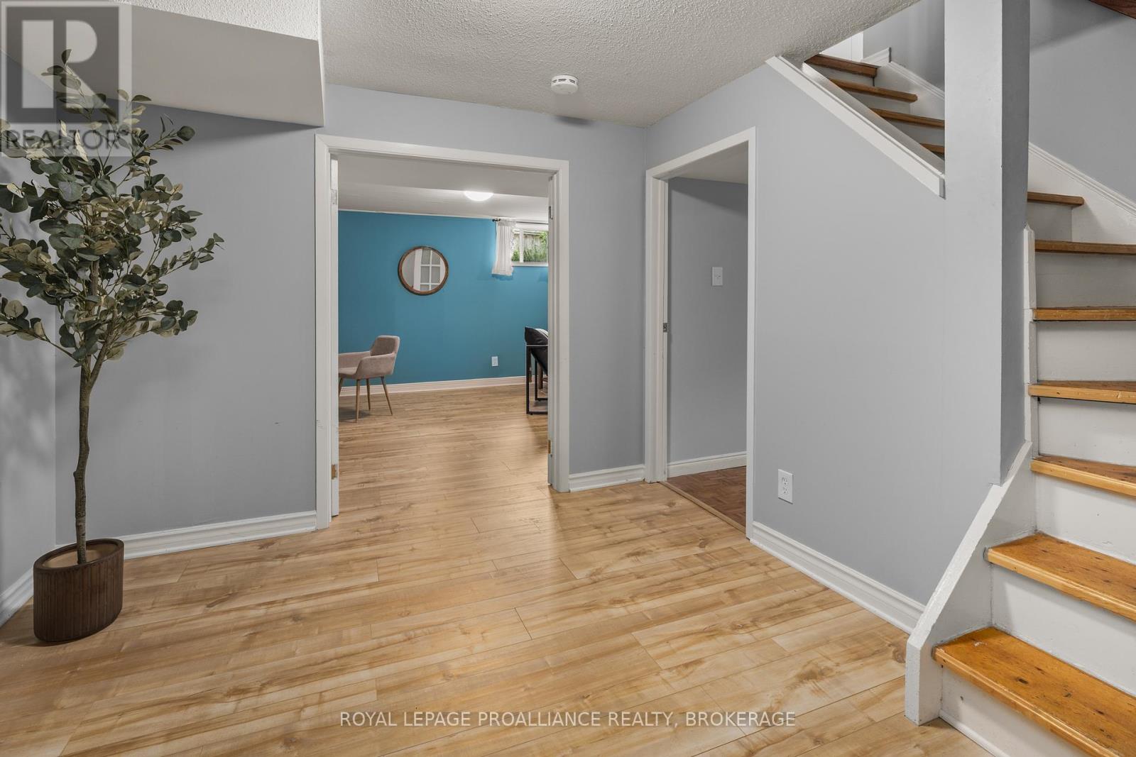 11 Glenwood Court, Kingston, Ontario  K7M 7G1 - Photo 35 - X12258480