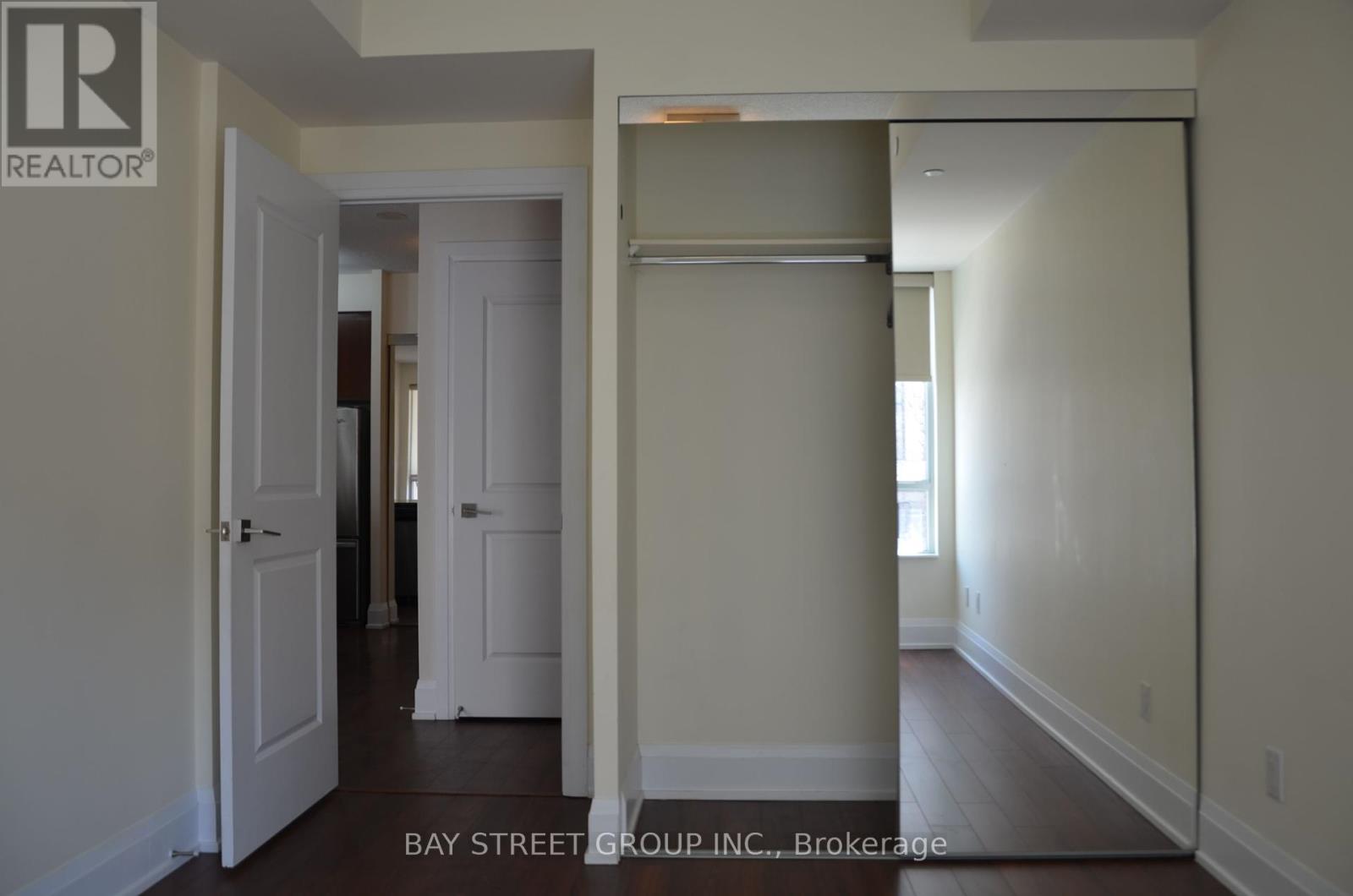 124 - 1 Old Mill Drive, Toronto, Ontario  M6S 0A1 - Photo 13 - W12445871