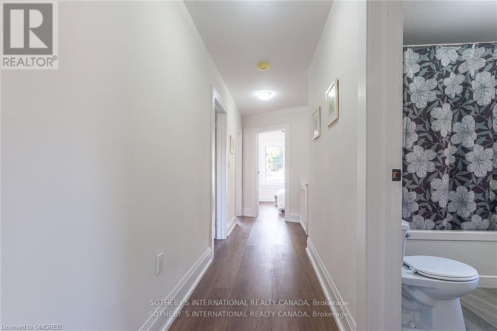 1842 Balsam Avenue, Mississauga, Ontario  L5J 1L2 - Photo 19 - W12445874