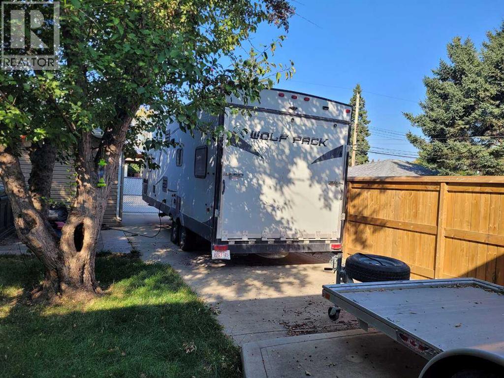 2219 41 Street Se, Calgary, Alberta  T2B 1C8 - Photo 4 - A2262307