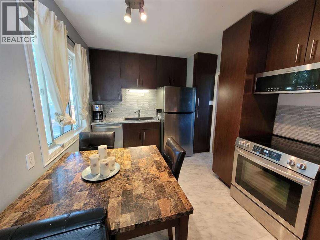 2219 41 Street Se, Calgary, Alberta  T2B 1C8 - Photo 10 - A2262307