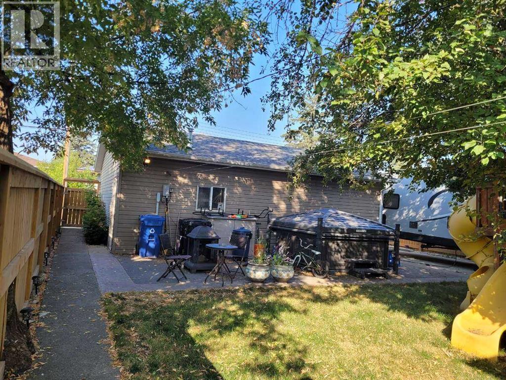 2219 41 Street Se, Calgary, Alberta  T2B 1C8 - Photo 2 - A2262307