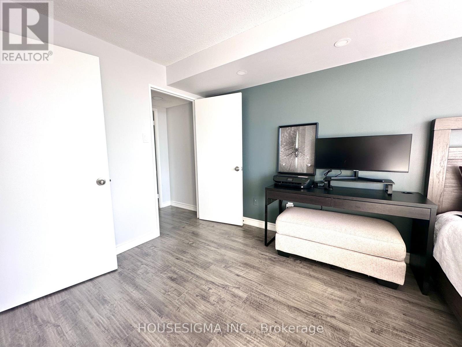 2409 - 4205 Shipp Drive, Mississauga, Ontario  L4Z 2Y9 - Photo 10 - W12445780