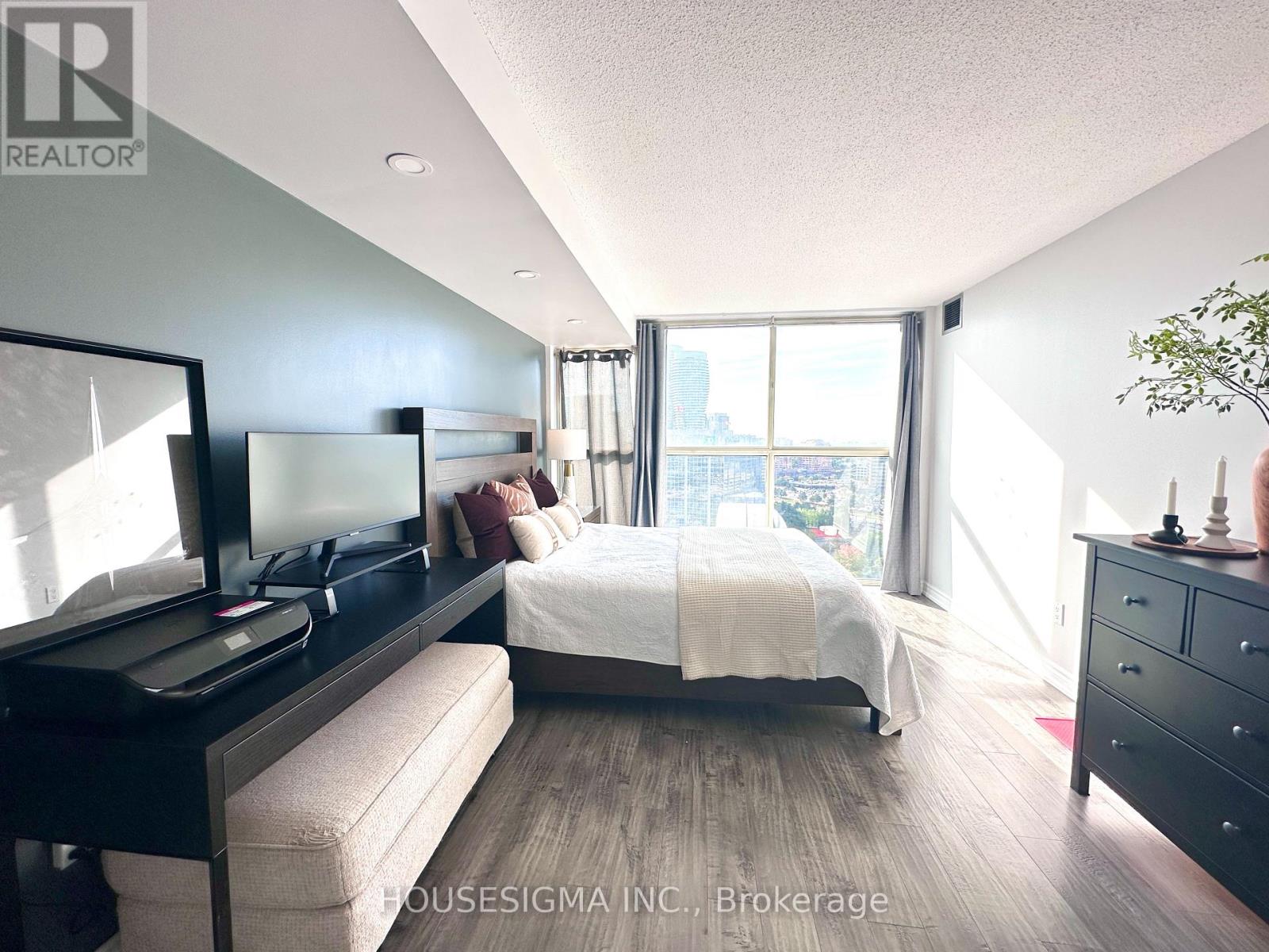 2409 - 4205 Shipp Drive, Mississauga, Ontario  L4Z 2Y9 - Photo 7 - W12445780